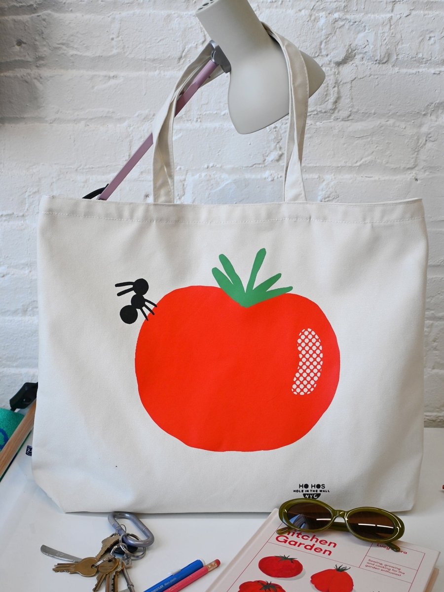 "Tomato" tote bag - Design by HO HOS HOLE IN THE WALL